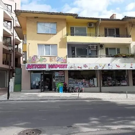 за гости моника Апартамент Балчик